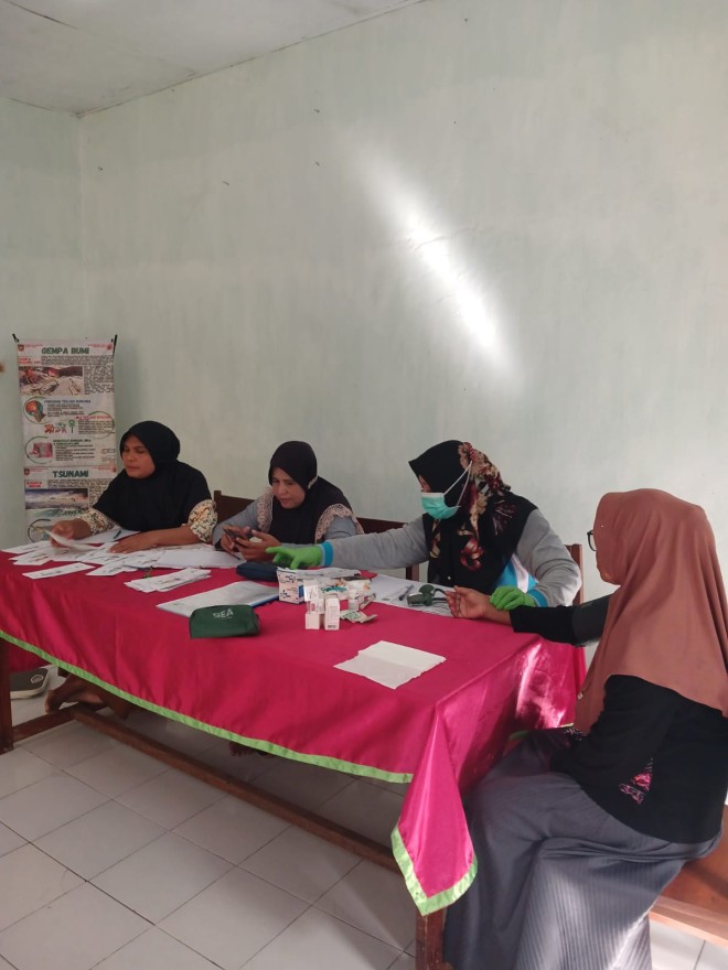 Pelayanan dan Peningkatan Kesehatan pada Usia Lanjut Negeri Administratif Tanah Rata
