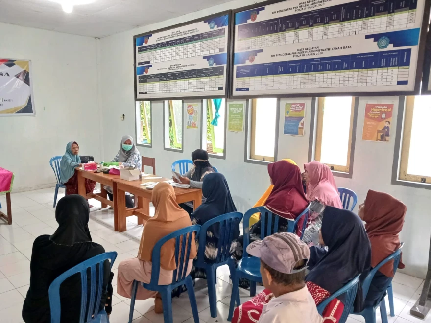 Lansia Tanah Rata Dapat Layanan Kesehatan Gratis di Posyandu Lansia Bulan Juni 2025