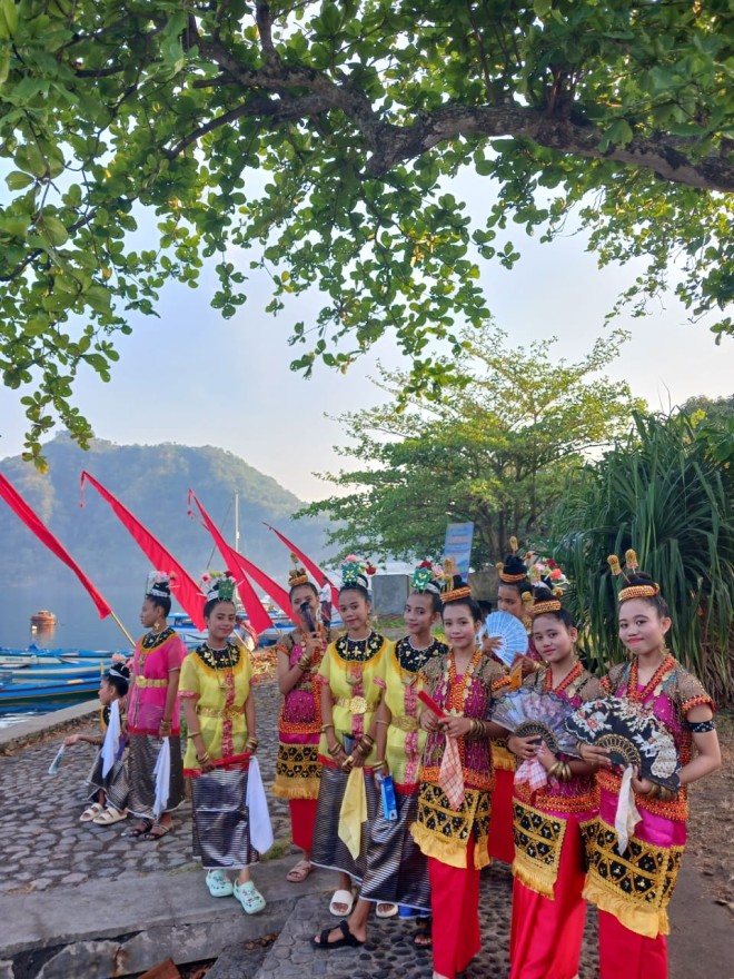 Sanggar Seni Toppo Asa: Wadah Belajar Tari Kreasi dan Melestarikan Budaya Buton di Desa Tanah Rata